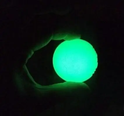 Chuckit Max Glow Ball 1-pk Small
